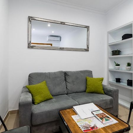 Appartamento Holi-Rent Salado Siviglia Esterno foto