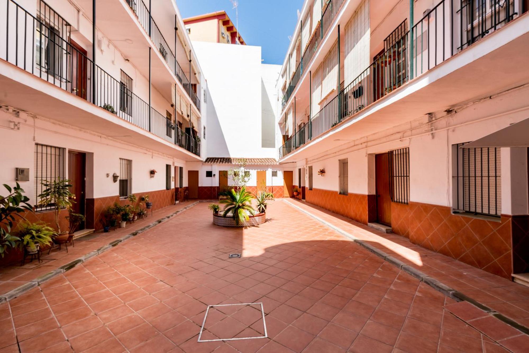 Appartamento Holi-Rent Salado Siviglia Esterno foto