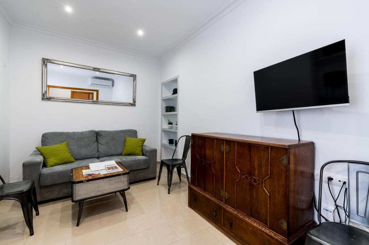 Appartamento Holi-Rent Salado Siviglia Esterno foto