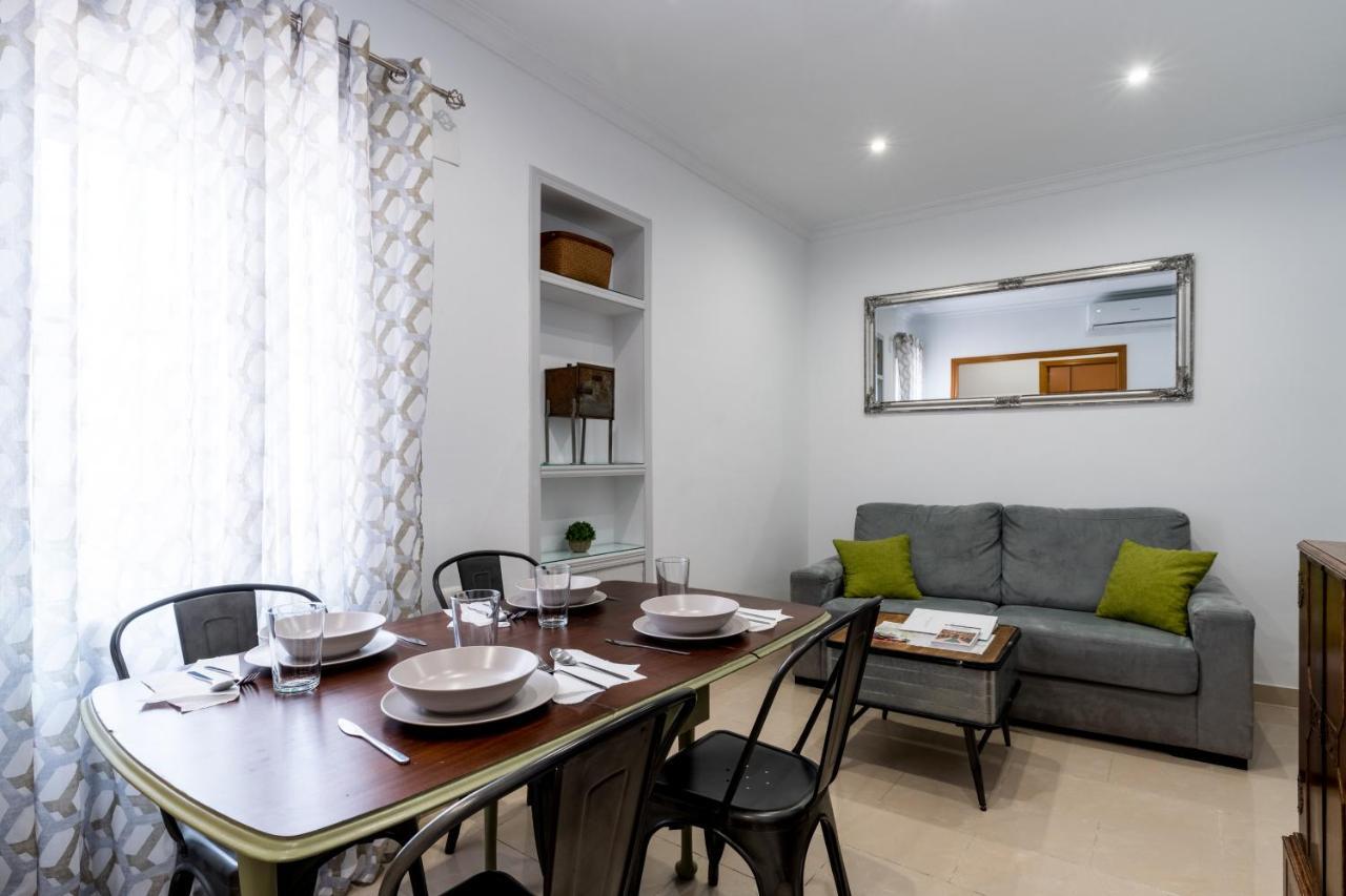 Appartamento Holi-Rent Salado Siviglia Esterno foto