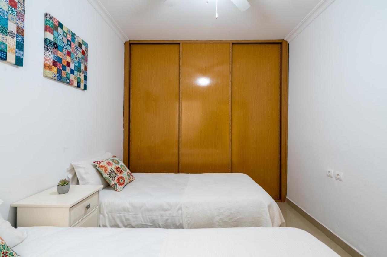 Appartamento Holi-Rent Salado Siviglia Esterno foto
