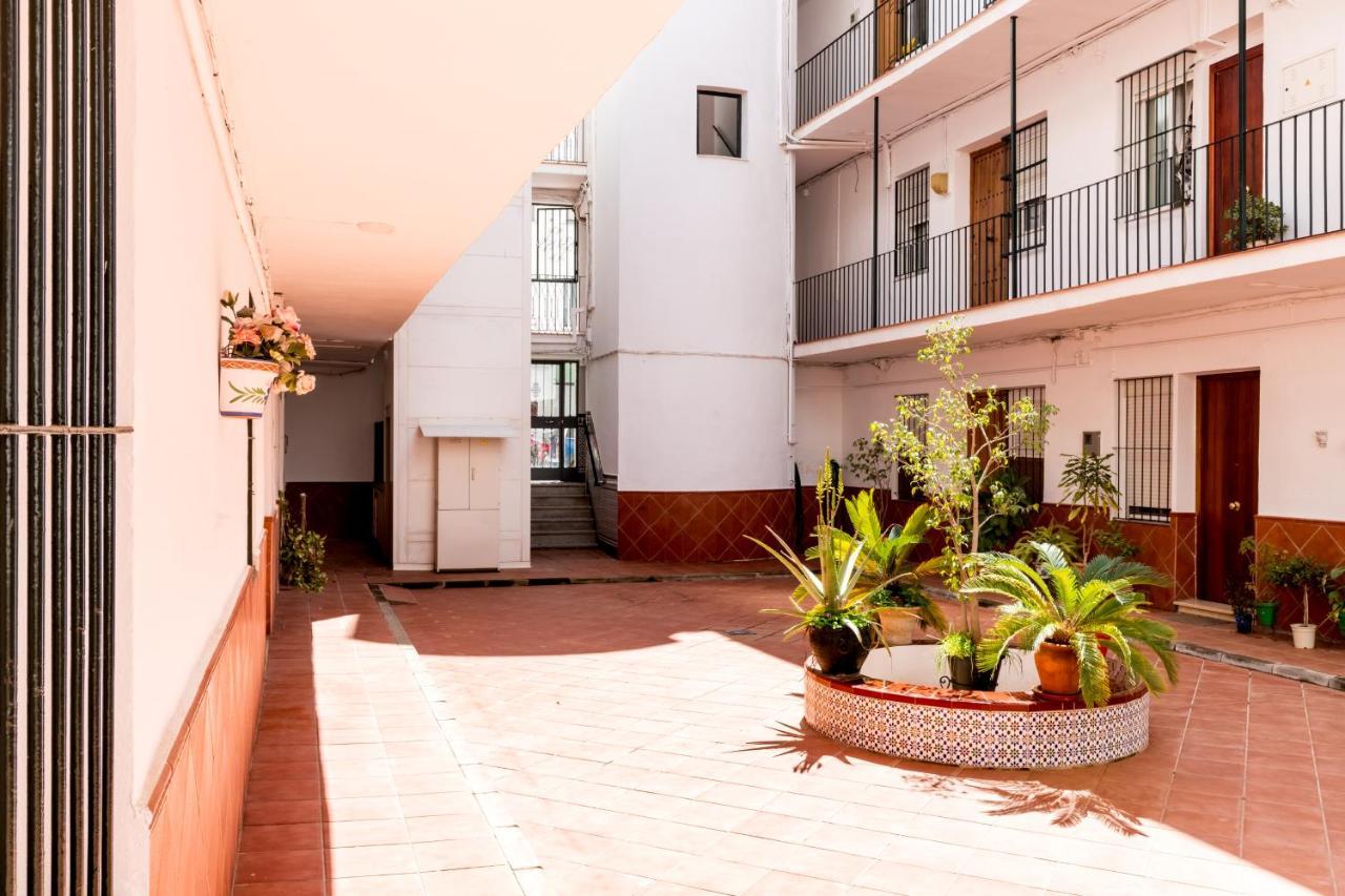 Appartamento Holi-Rent Salado Siviglia Esterno foto