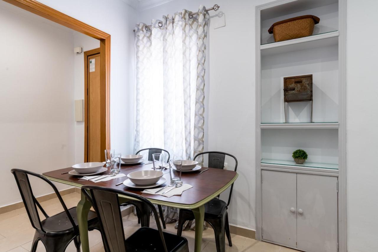 Appartamento Holi-Rent Salado Siviglia Esterno foto